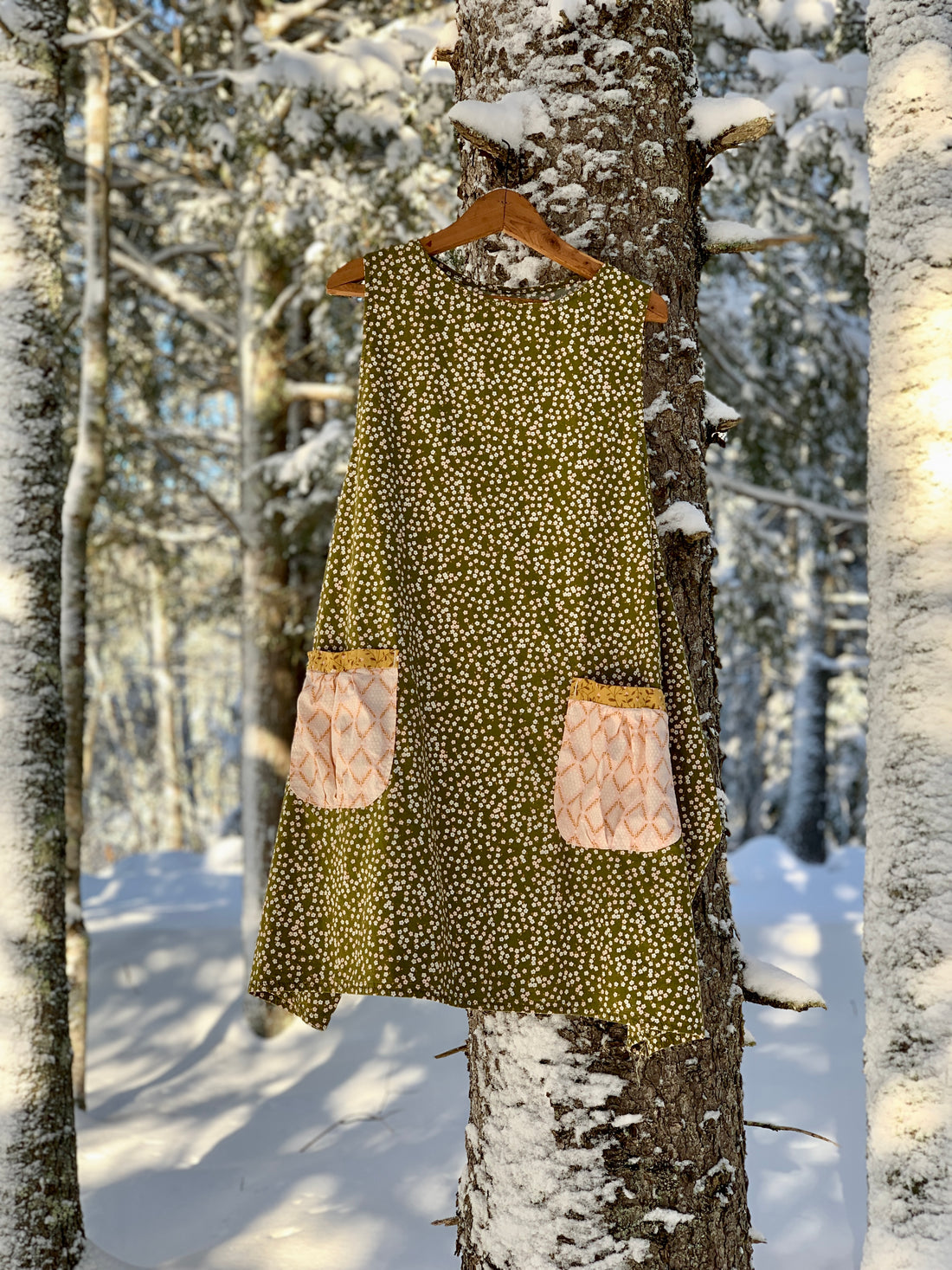 My farm girl apron...Now I need geese!