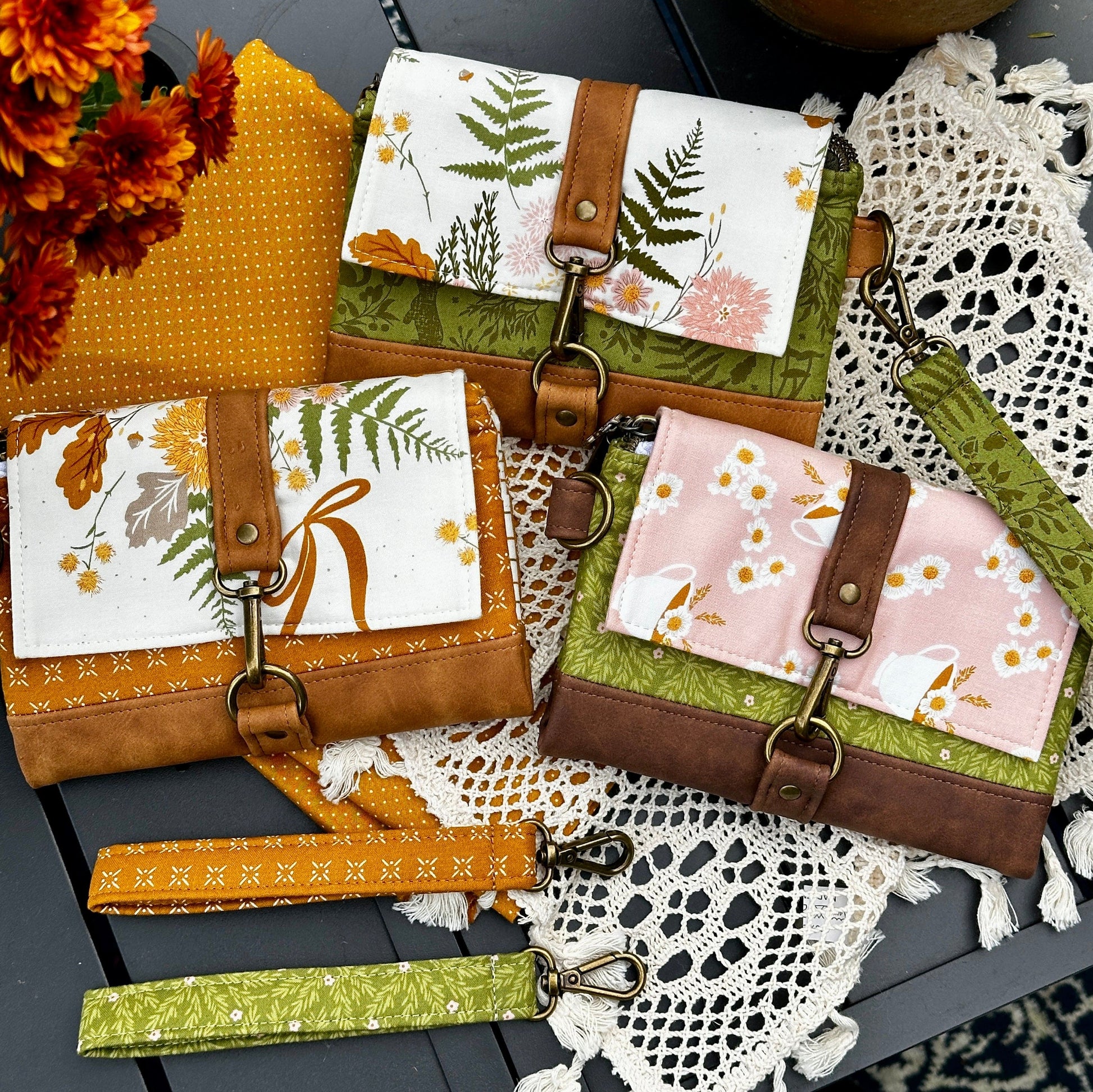 Moda Woodland Wonder Wristlet Pattern (DIGITAL DOWNLOAD)