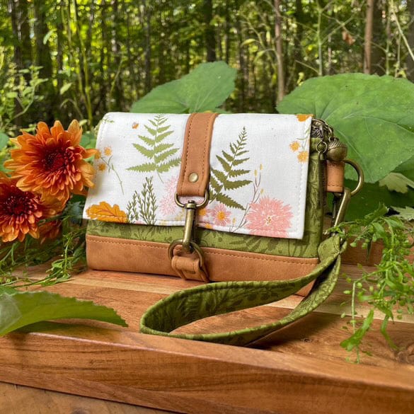 Moda Woodland Wonder Wristlet Pattern (DIGITAL DOWNLOAD)