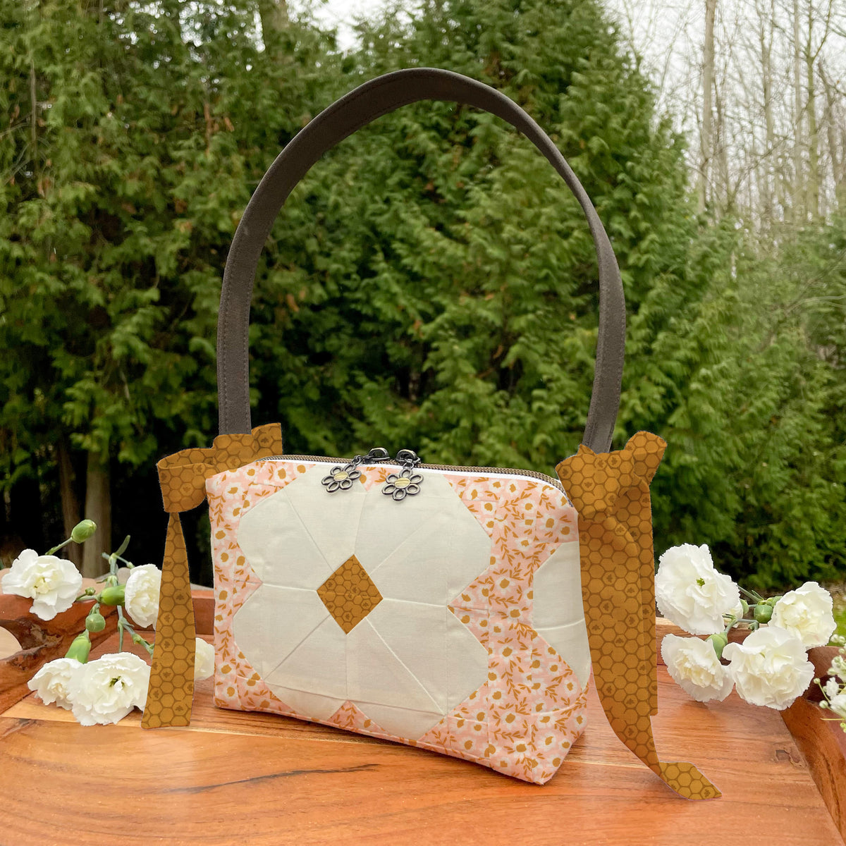Moda "Honeycomb Cottage" Handbag Pattern - Downloadable PDF
