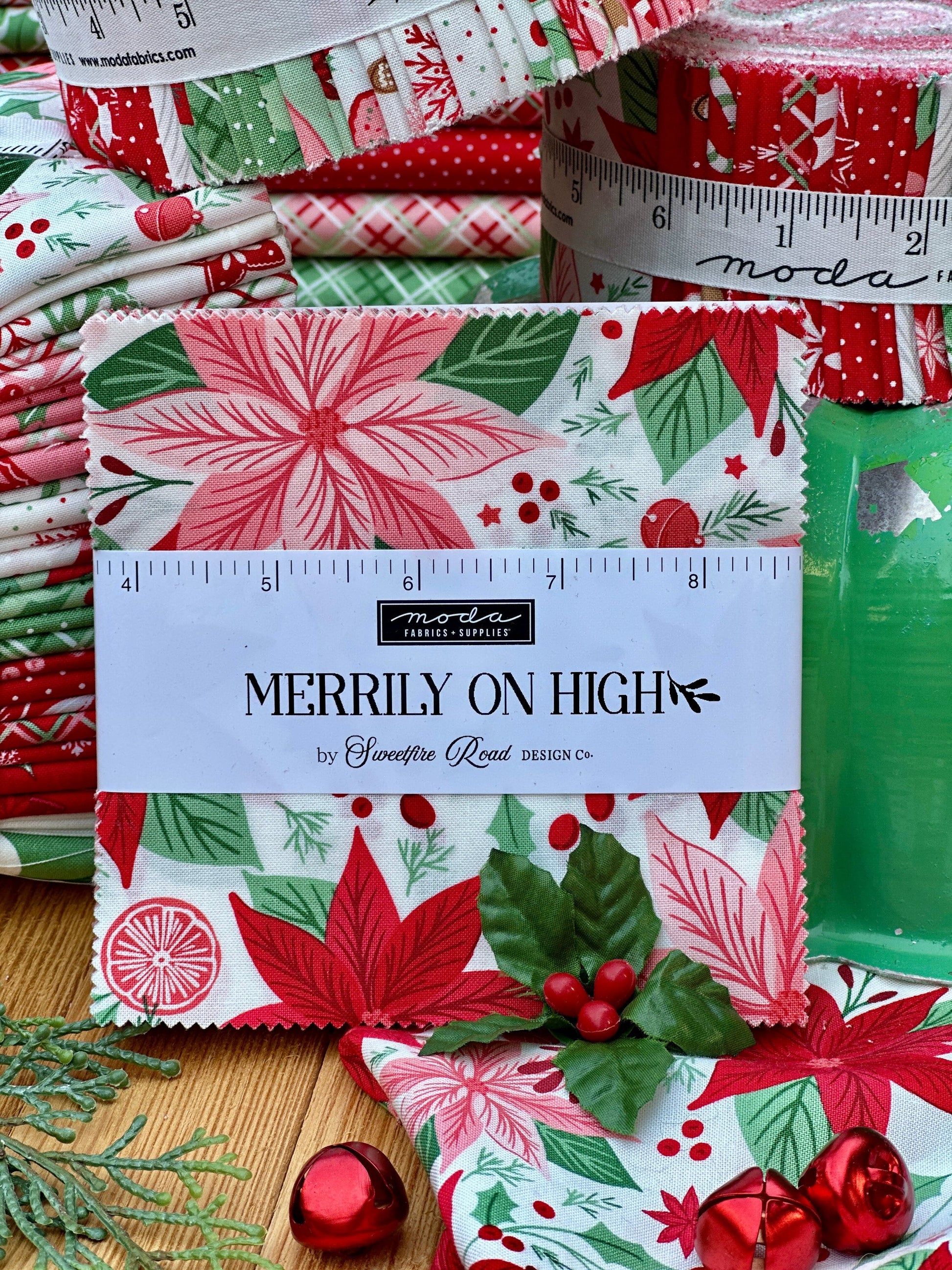 Moda PREORDER - Moda Merrily on High - Charm Pack